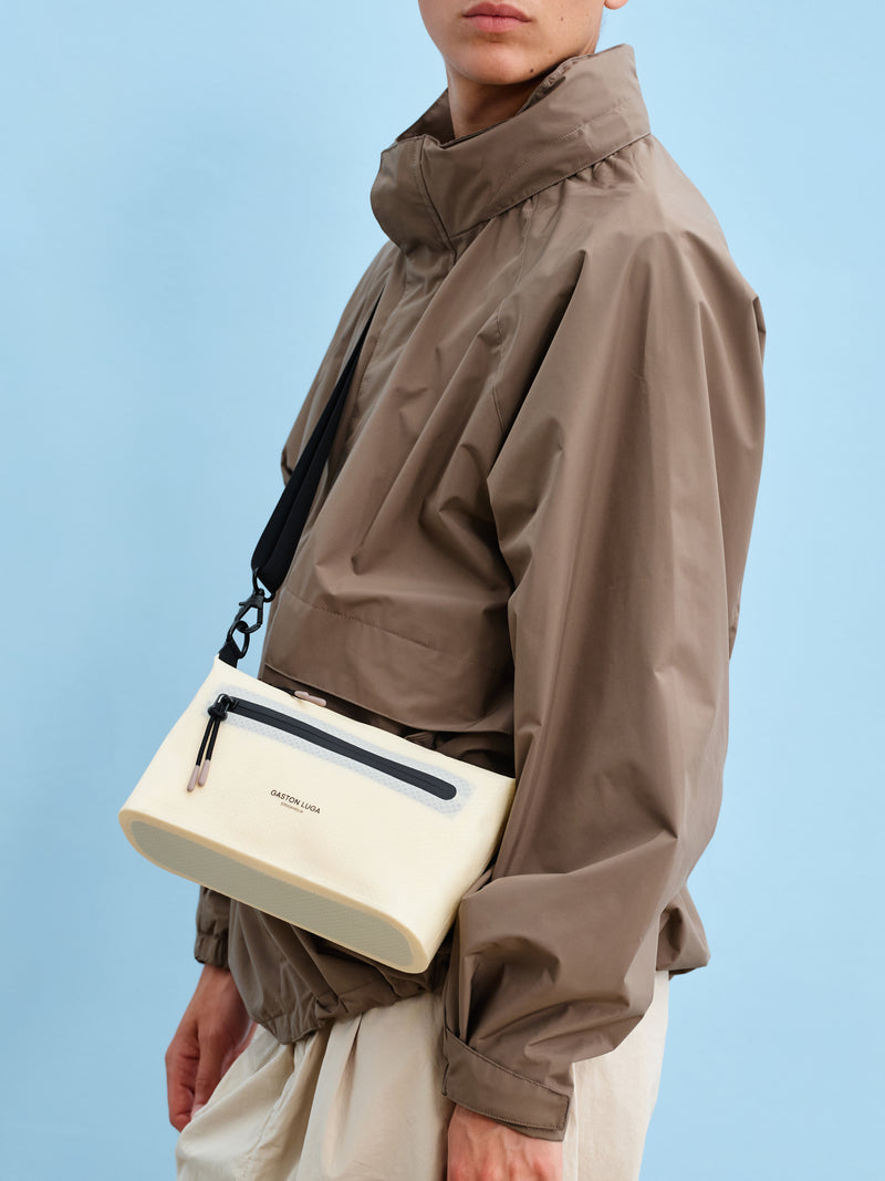 Lightweight DuoSeal Crossbody