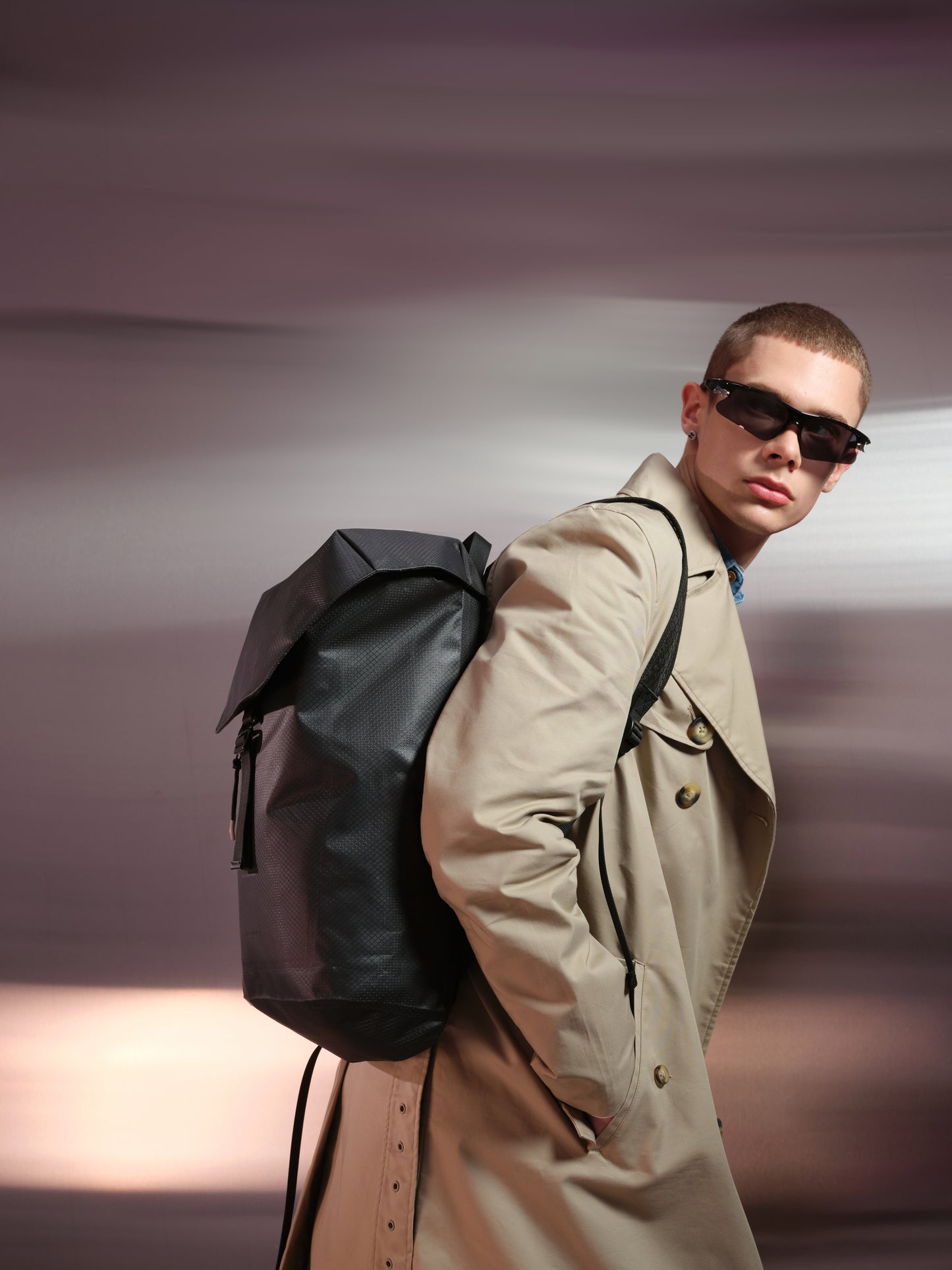 Lightweight DuoSeal Flap Backpack 14"