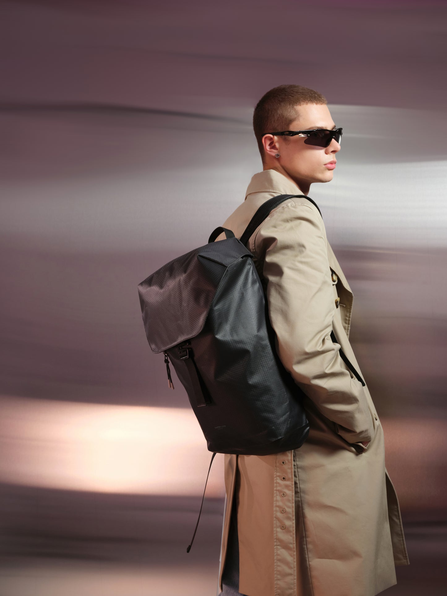 Lightweight DuoSeal Flap Backpack 14"