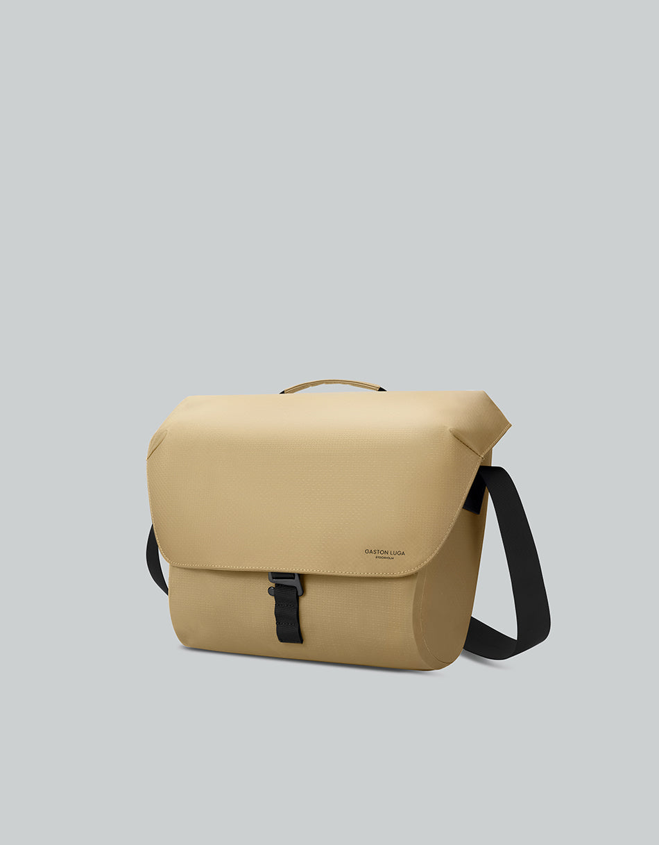 Lightweight Duoseal Messenger 14"