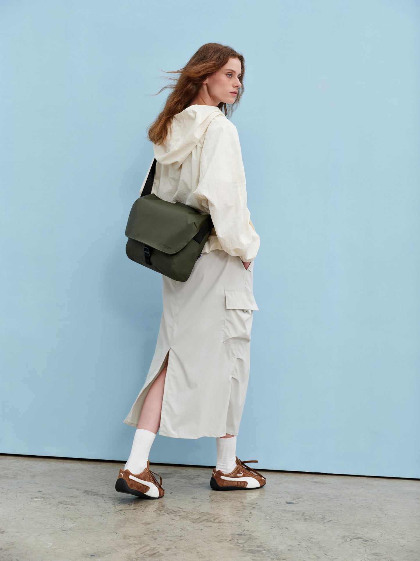 Lightweight Duoseal Messenger 14"