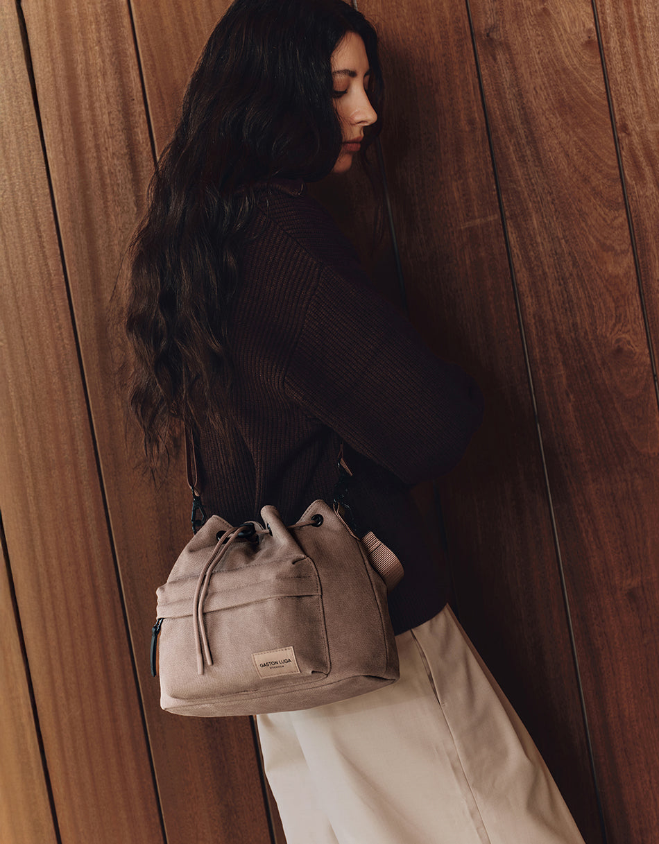 Splash Bucket Crossbody Weave