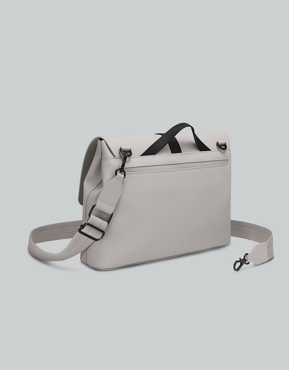 Spläsh Crossbody Large 14"